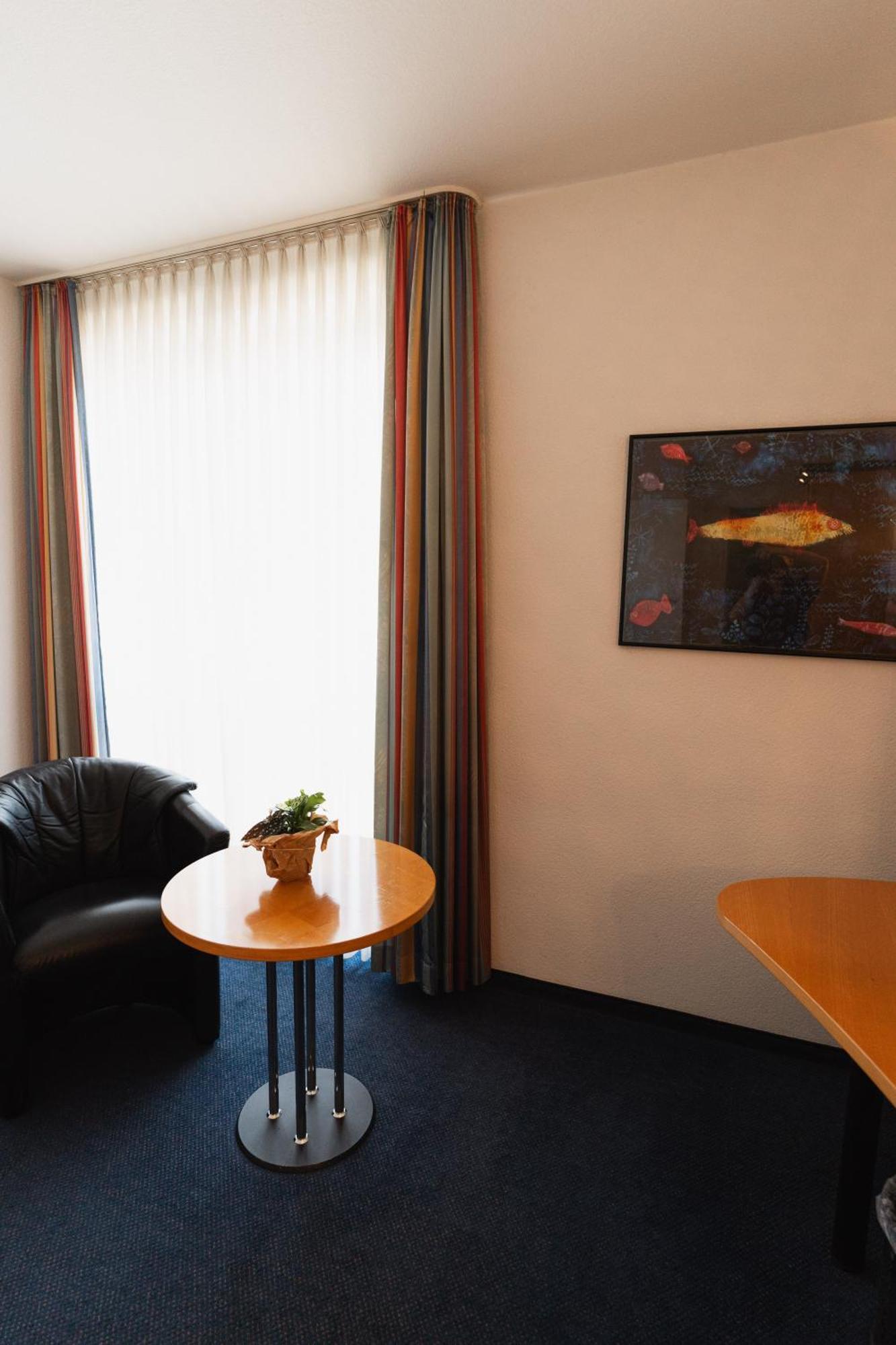 Hotel Am Weiher Erkelenz Exterior photo