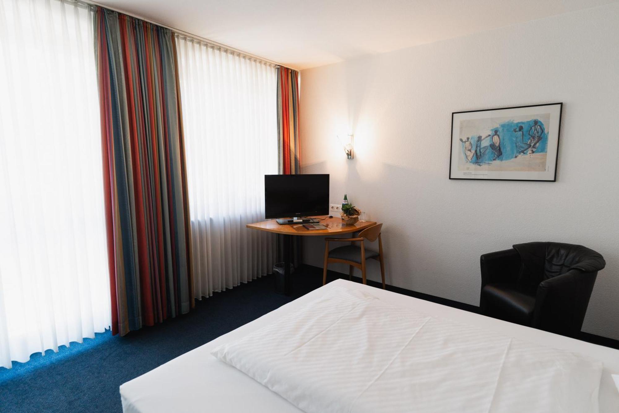 Hotel Am Weiher Erkelenz Exterior photo